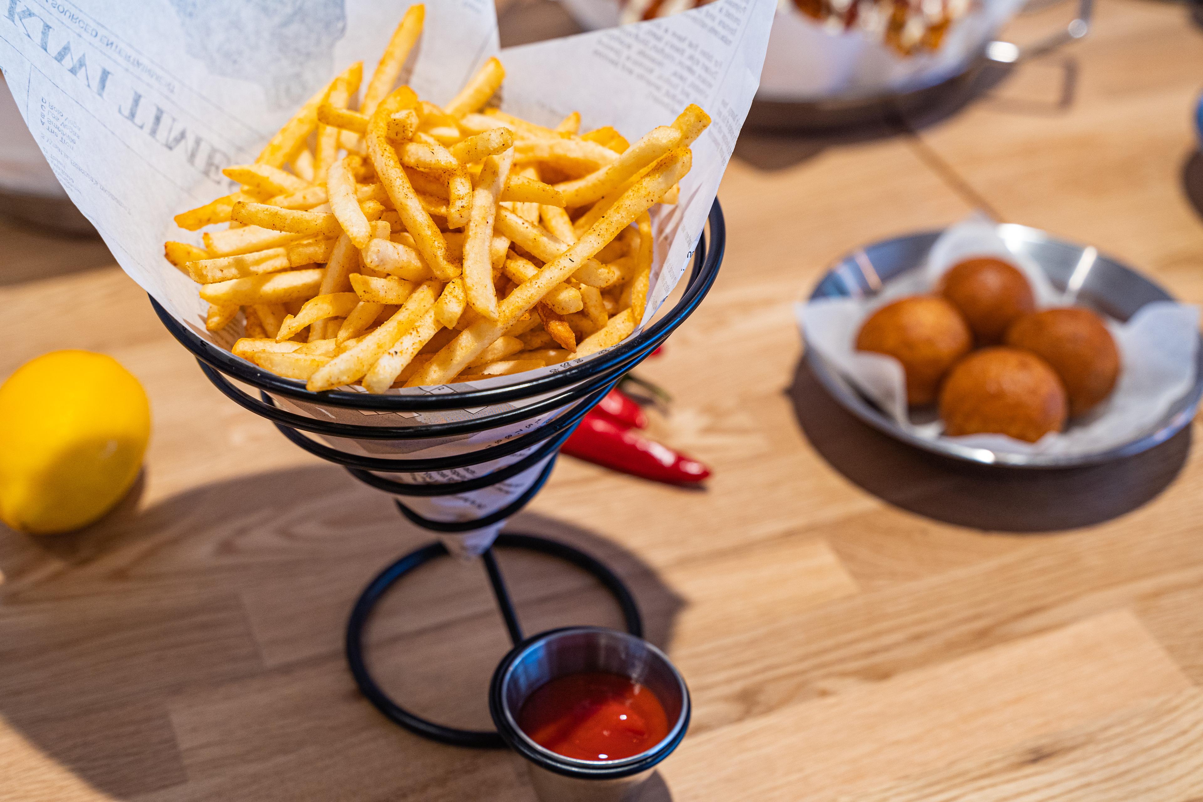 Shoestring Chips